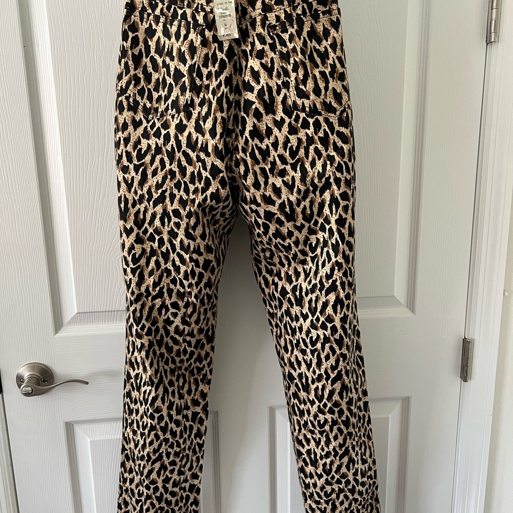 Cache Cheetah print Jeans size 14 NWT (30” waist) - Picture 5 of 12